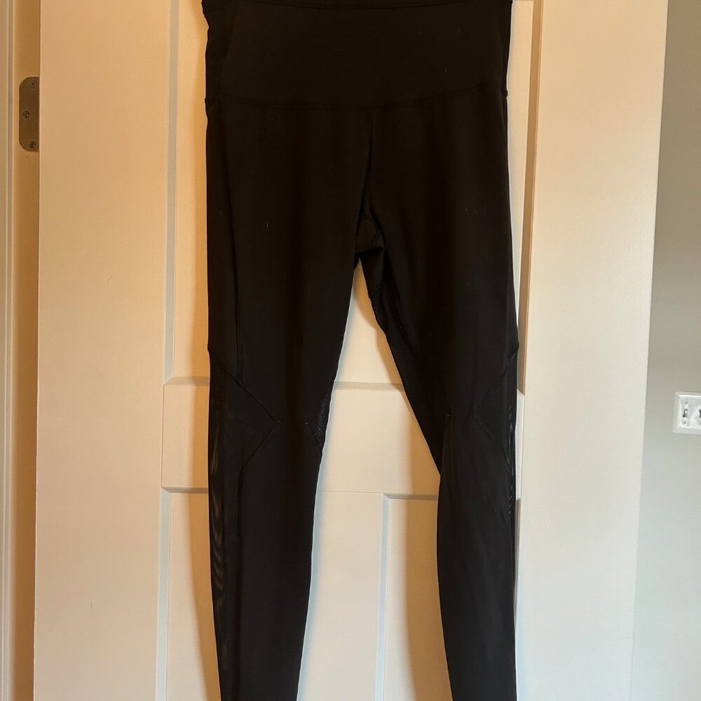 LULULEMON MESH TRIM LEGGINGS